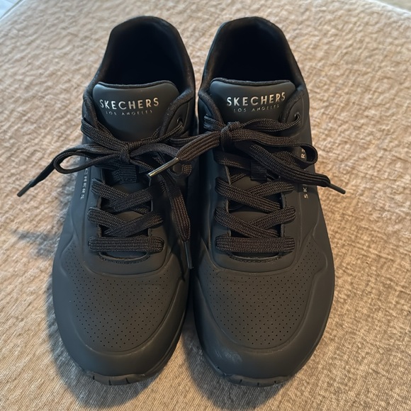 Sketchers Womens Street UNO Lace Up Sneaker. size 8 Wide. Like New Condition - Picture 2 of 14